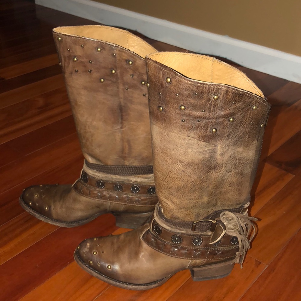 Women’s boots brand new 7.5 Corral